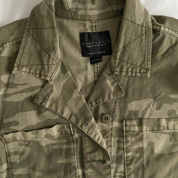 Cropped Camo Jacket - Picture 3 of 4